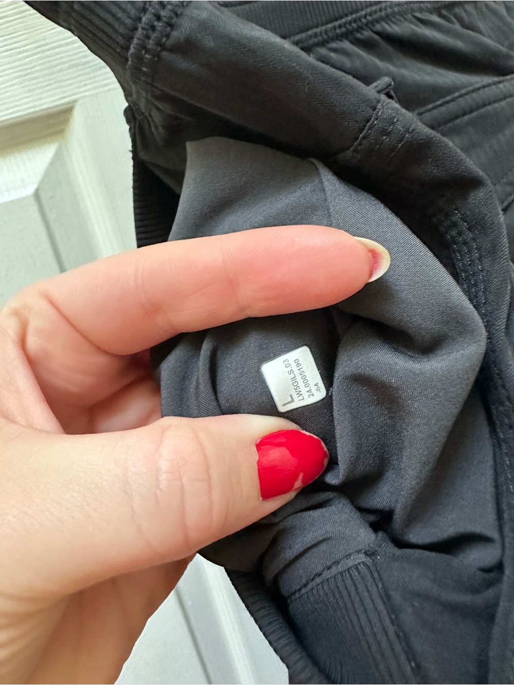 Lululemon Dance Studio Relaxed-Fit Mid-Rise Cargo Pant Black Jogger sweatpants - Picture 5 of 7